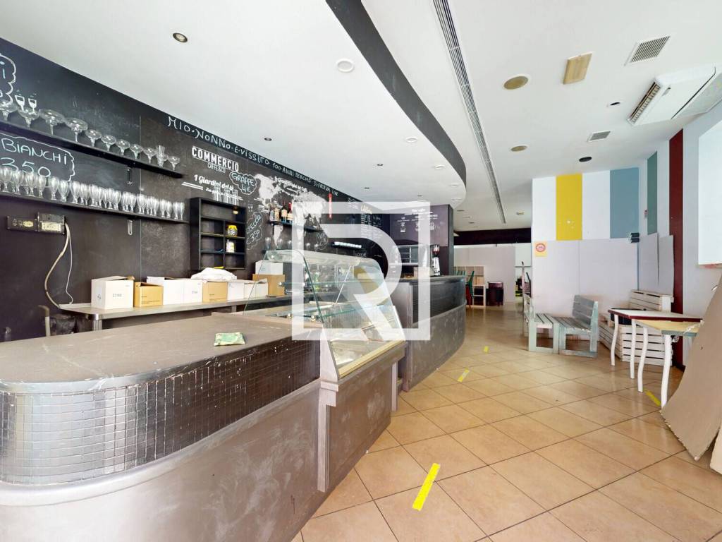 negozio in vendita a Savignano sul Rubicone