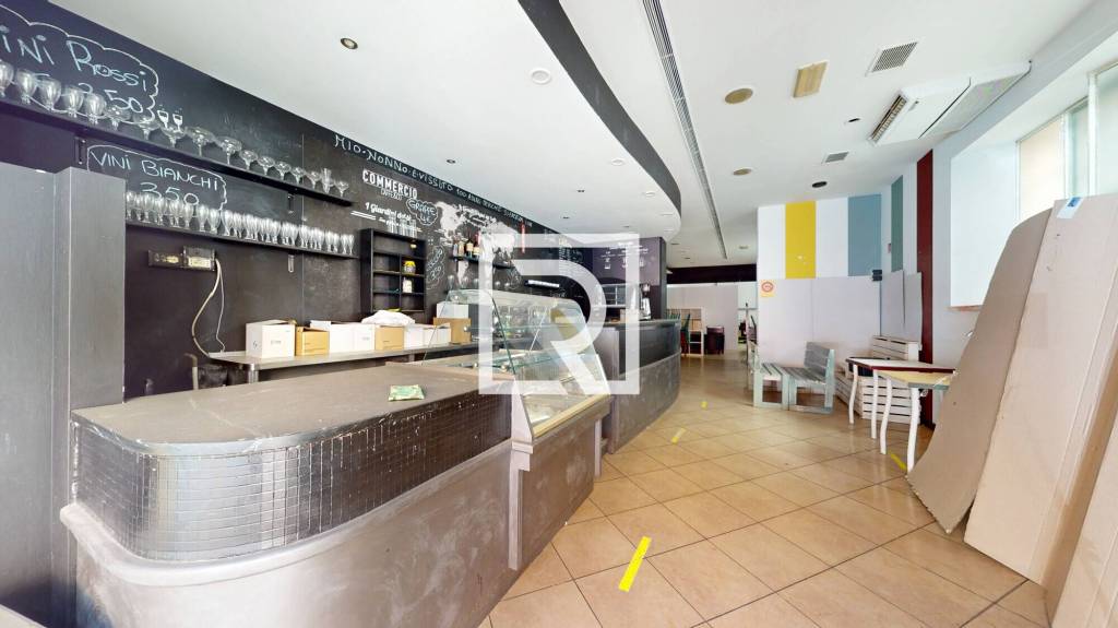 negozio in vendita a Savignano sul Rubicone