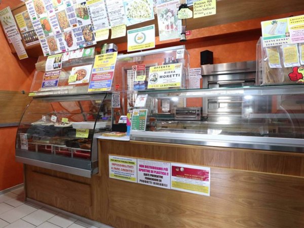 negozio in vendita a Savignano sul Rubicone