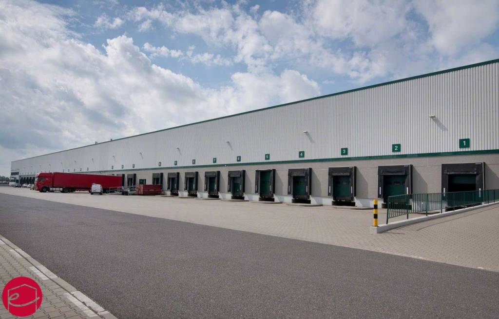 locale commerciale in vendita a Savignano sul Rubicone
