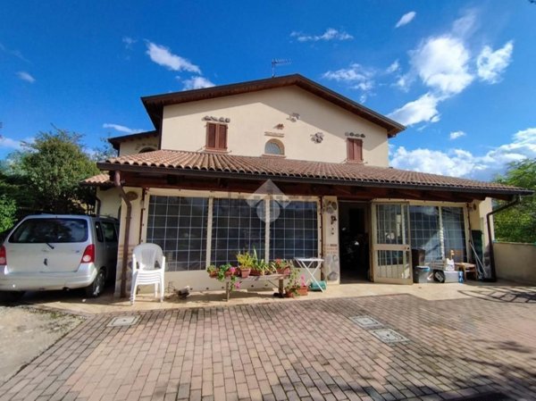 casa semindipendente in vendita a Sogliano al Rubicone