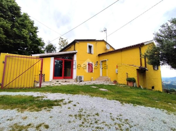 casa indipendente in vendita a Sogliano al Rubicone