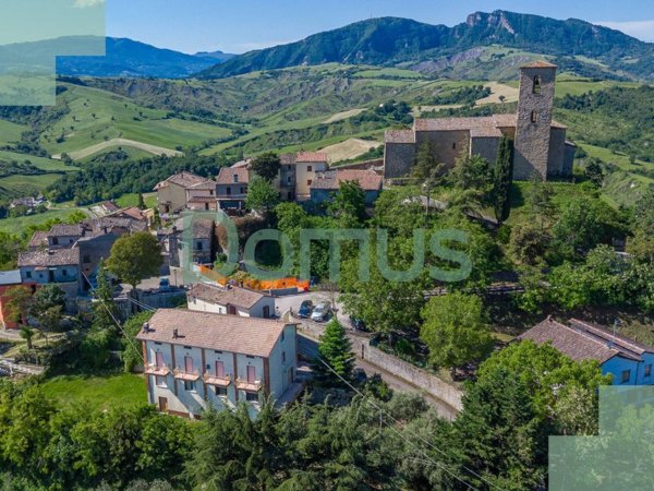 negozio in vendita a Sogliano al Rubicone in zona Montetiffi