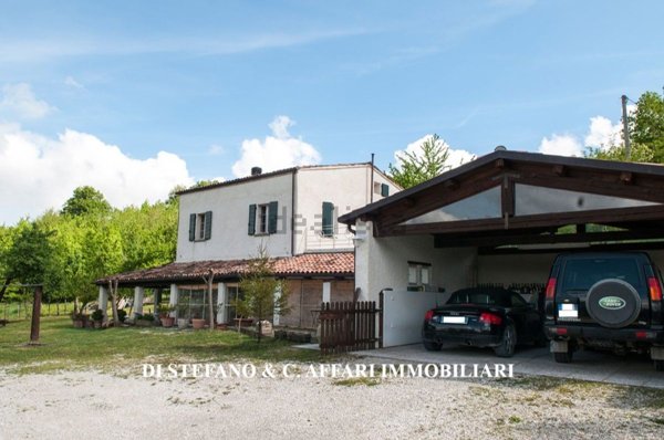 casa indipendente in vendita a Sogliano al Rubicone