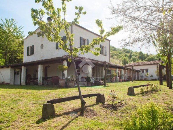 casa indipendente in vendita a Sogliano al Rubicone in zona Rontagnano