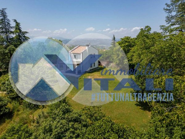 casa indipendente in vendita a Sogliano al Rubicone