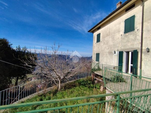 casa semindipendente in vendita a Sogliano al Rubicone in zona Montepetra