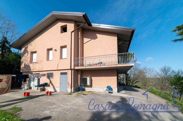 casa indipendente in vendita a Sogliano al Rubicone