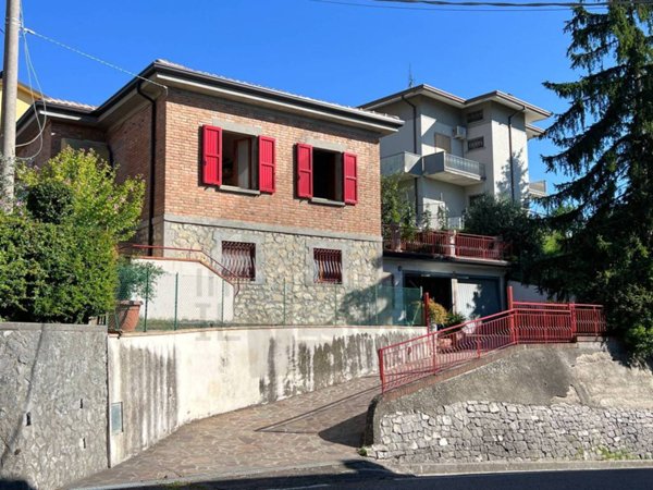 casa indipendente in vendita a Sogliano al Rubicone in zona Montegelli