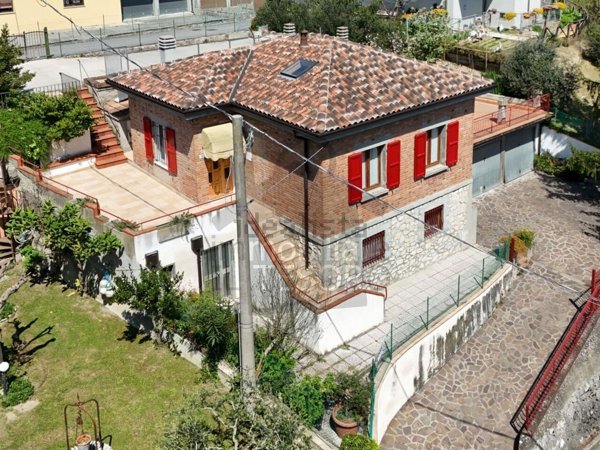 casa indipendente in vendita a Sogliano al Rubicone in zona Montegelli