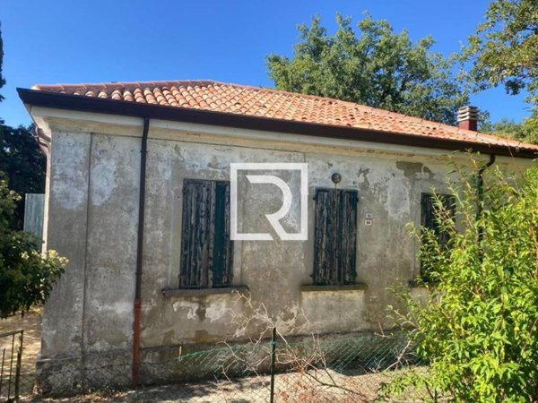 casa indipendente in vendita a Sogliano al Rubicone