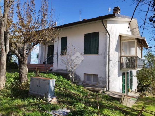 casa indipendente in vendita a Sogliano al Rubicone in zona Rontagnano