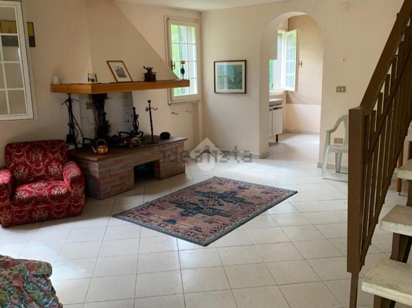 casa indipendente in vendita a Sogliano al Rubicone