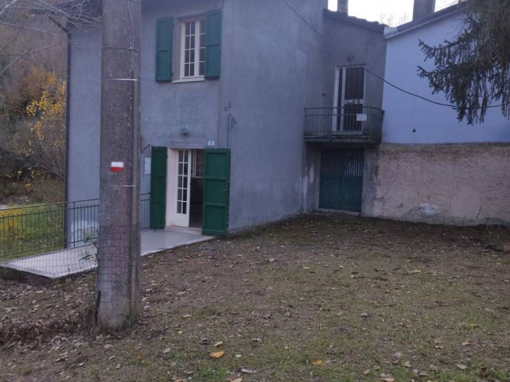casa indipendente in vendita a Sogliano al Rubicone