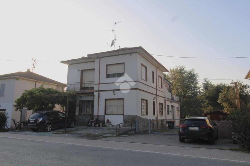 casa indipendente in vendita a Sogliano al Rubicone in zona Montegelli