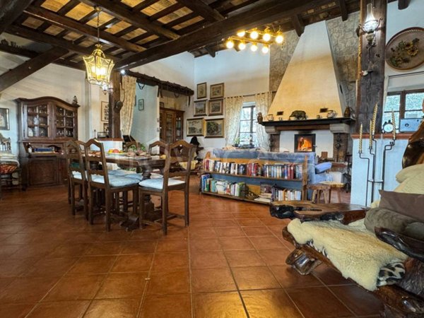 casa indipendente in vendita a Sogliano al Rubicone