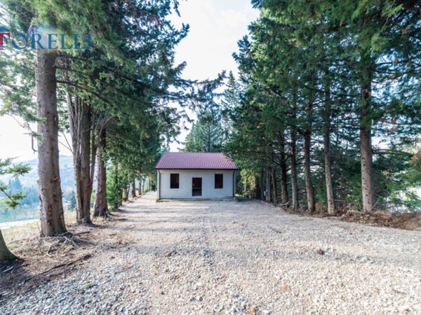 locale commerciale in vendita a Sogliano al Rubicone