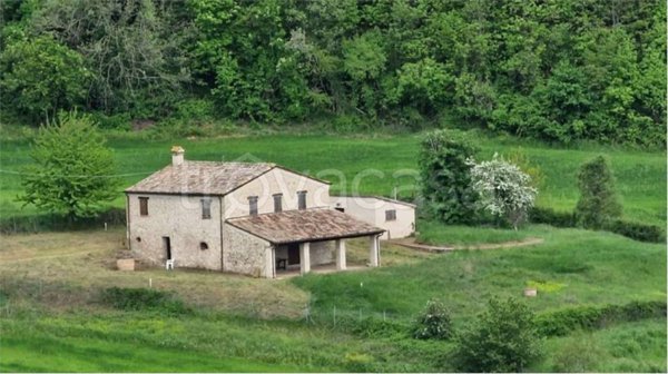 casa indipendente in vendita a Sogliano al Rubicone in zona Rontagnano