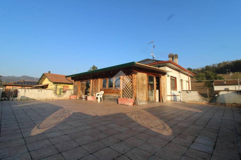 casa indipendente in vendita a Sogliano al Rubicone in zona Montegelli