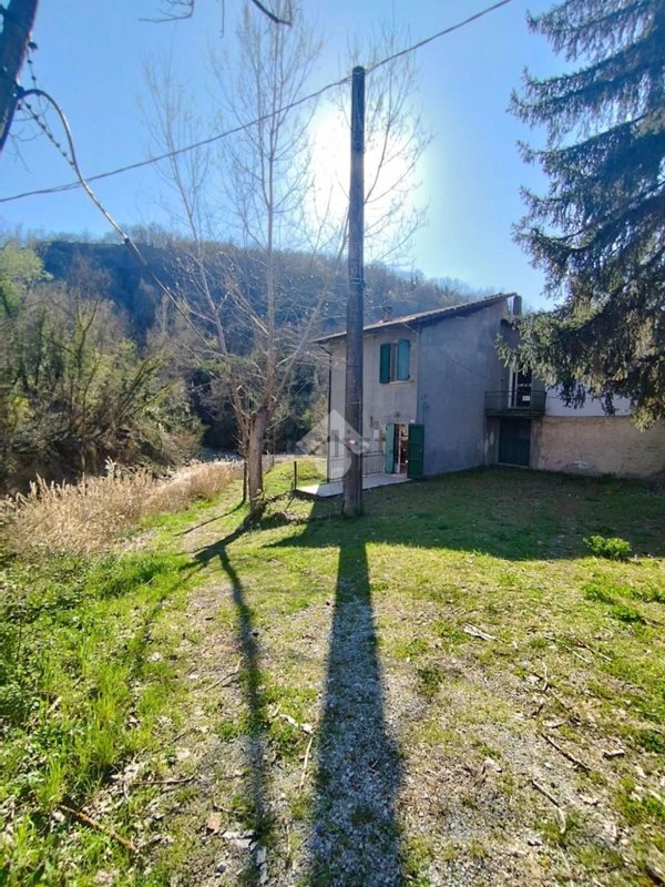 casa indipendente in vendita a Sogliano al Rubicone