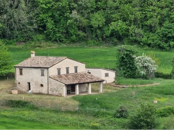 casa indipendente in vendita a Sogliano al Rubicone in zona Rontagnano