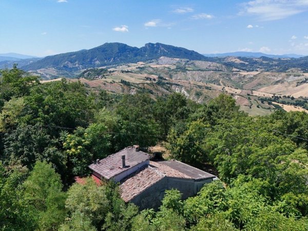 casa indipendente in vendita a Sogliano al Rubicone in zona Massamanente