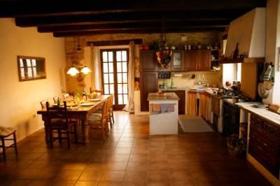 casa indipendente in vendita a Sogliano al Rubicone in zona Rontagnano