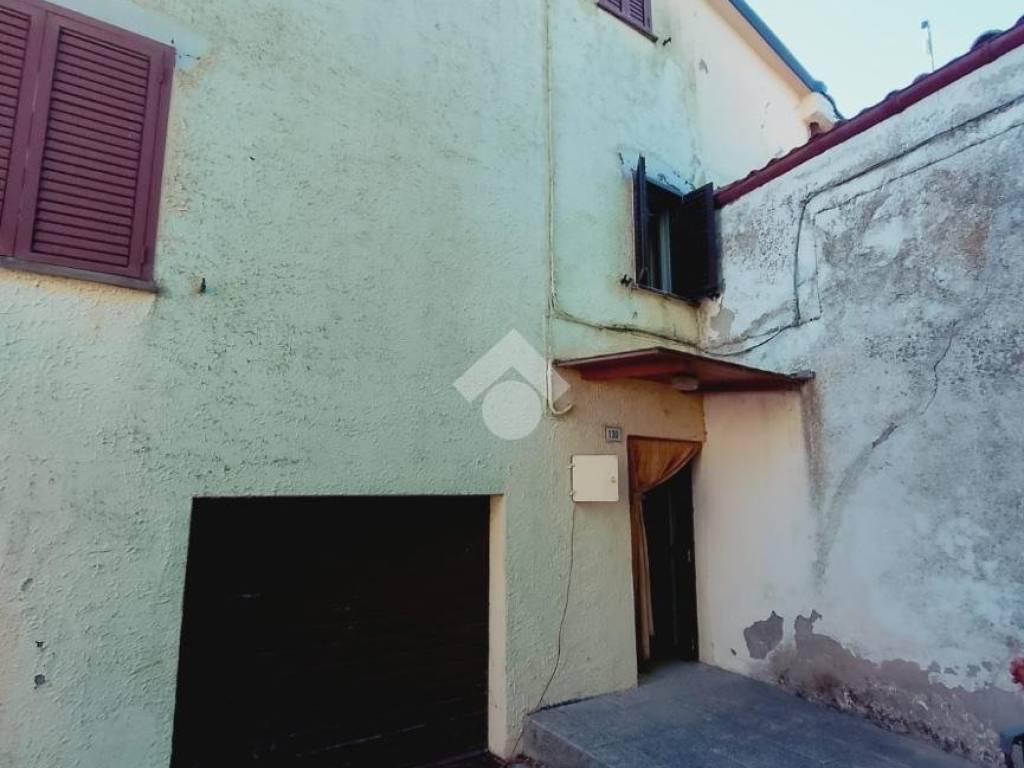 casa indipendente in vendita a Sogliano al Rubicone