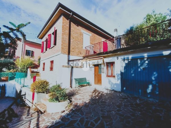 casa indipendente in vendita a Sogliano al Rubicone in zona Montegelli