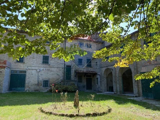 casa indipendente in vendita a Tredozio