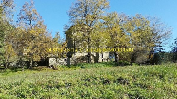 casa indipendente in vendita a Tredozio