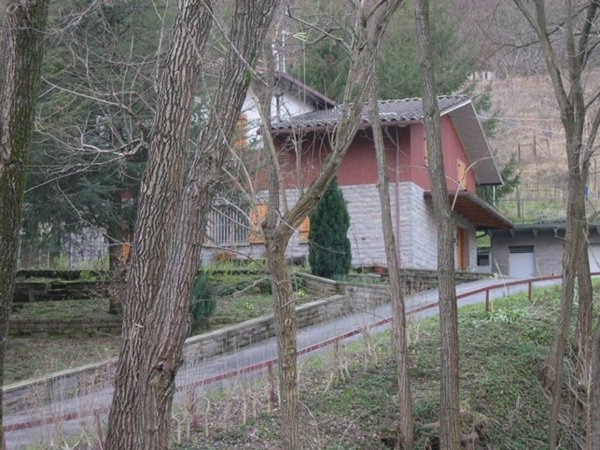 casa indipendente in vendita a Tredozio