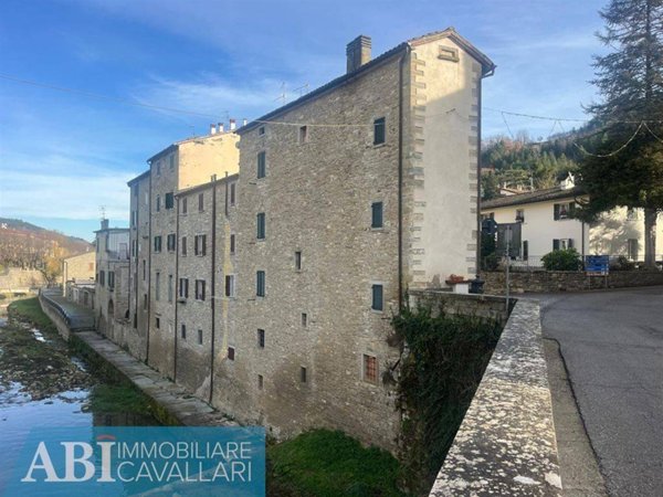 casa indipendente in vendita a Tredozio