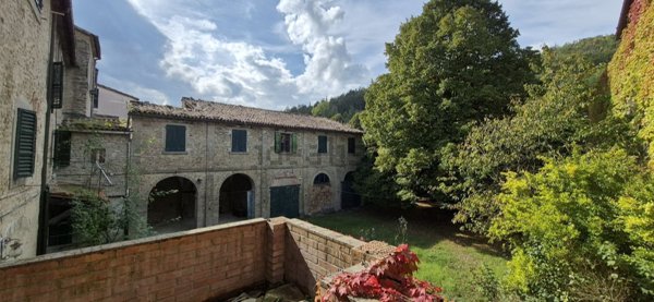 casa indipendente in vendita a Tredozio
