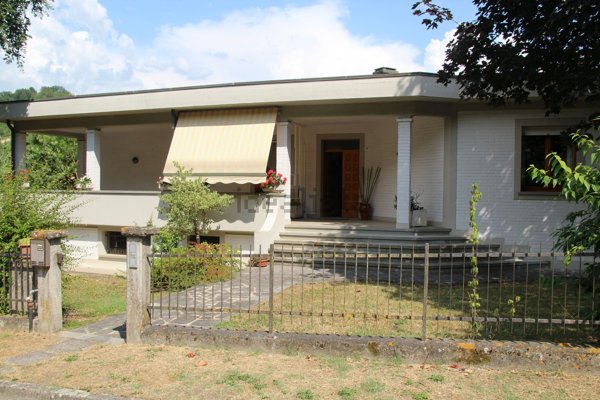 casa indipendente in vendita a Tredozio