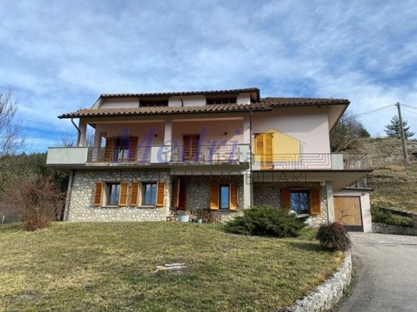 casa indipendente in vendita a Verghereto