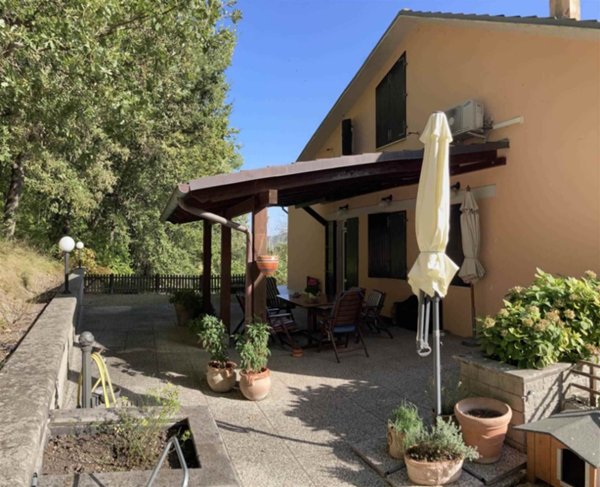 casa indipendente in vendita ad Acqualagna