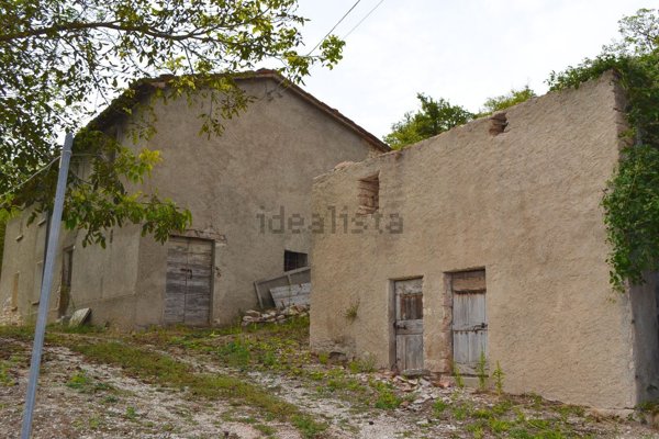 casa indipendente in vendita ad Acqualagna