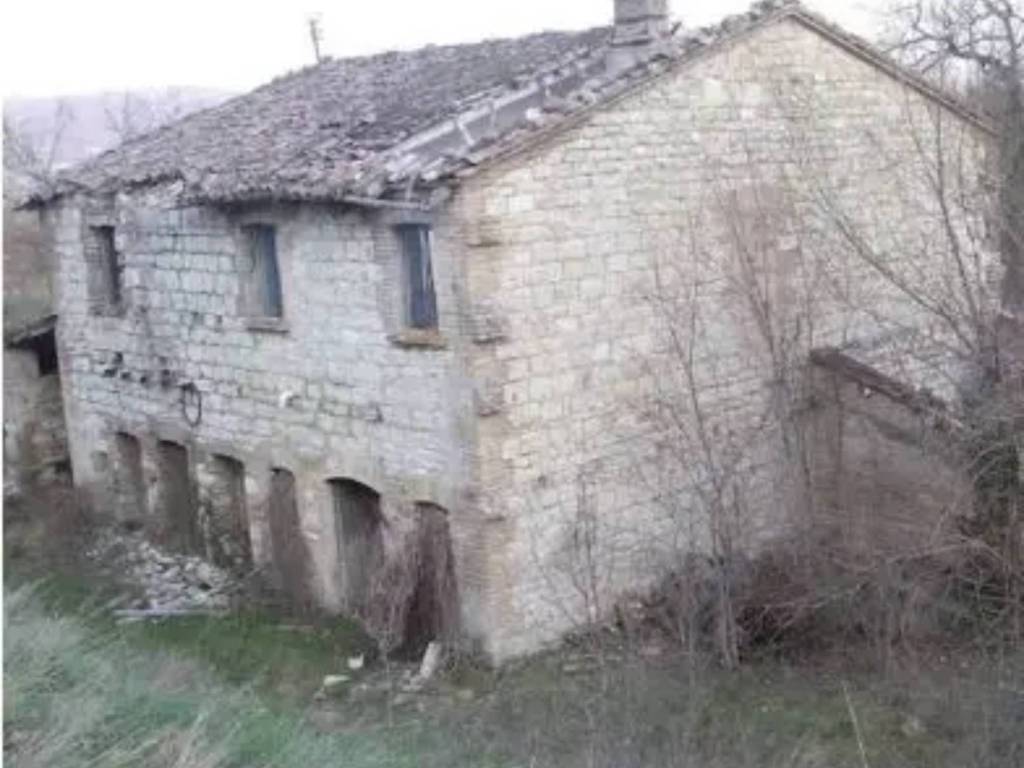 casa indipendente in vendita ad Acqualagna