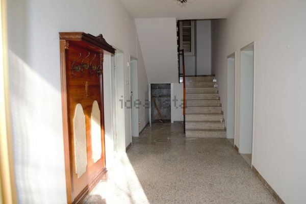 casa indipendente in vendita ad Acqualagna in zona Pole