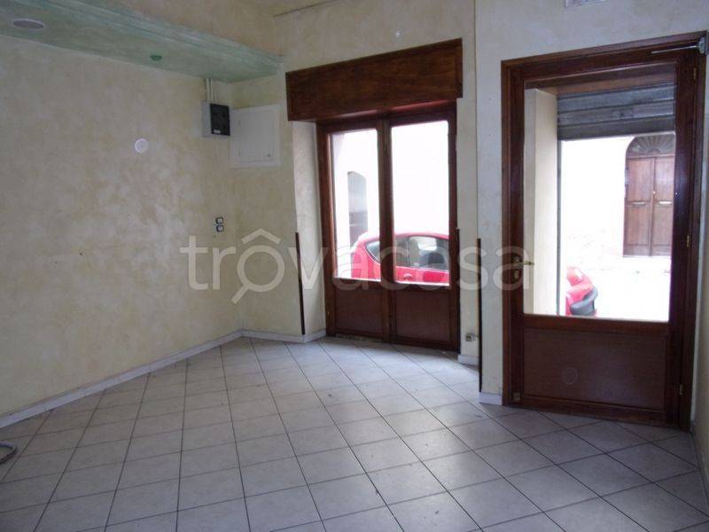 negozio in vendita ad Acqualagna