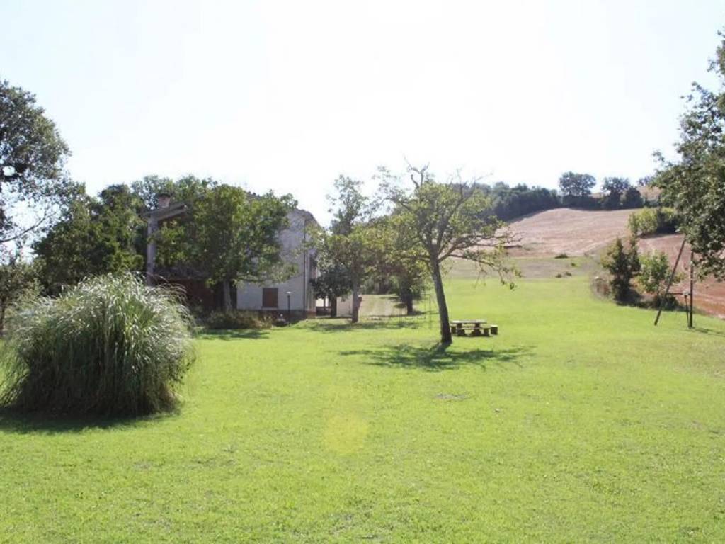 casa indipendente in vendita ad Acqualagna