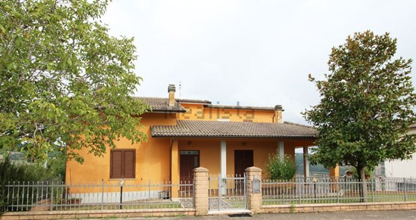 casa indipendente in vendita ad Acqualagna