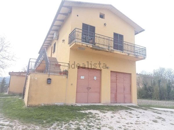 casa indipendente in vendita ad Acqualagna