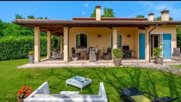 casa indipendente in vendita ad Acqualagna