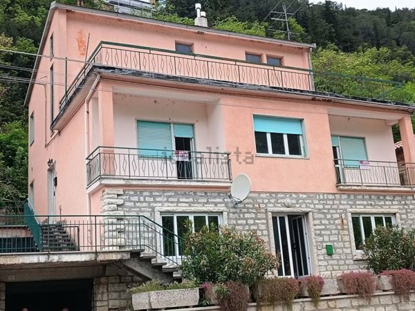 appartamento in vendita ad Acqualagna in zona Furlo