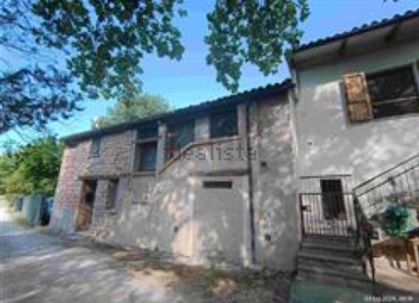 casa indipendente in vendita ad Acqualagna in zona Case nuove