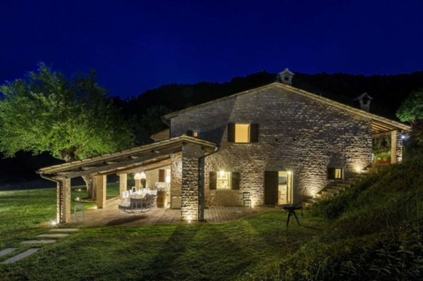 casa indipendente in vendita ad Acqualagna