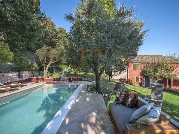 casa indipendente in vendita ad Acqualagna