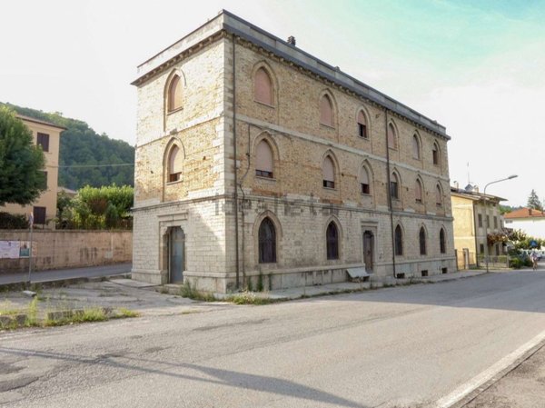 appartamento in vendita ad Acqualagna in zona Furlo